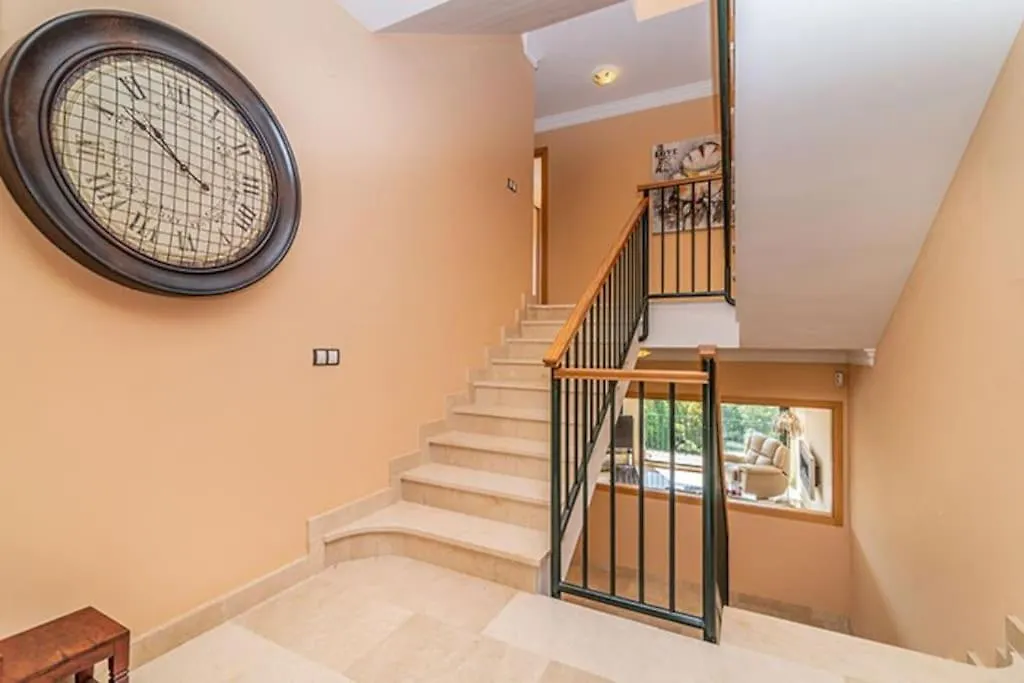 Tranquil 3 Bed Villa With Private Pool + Sea View! Benalmádena Španělsko