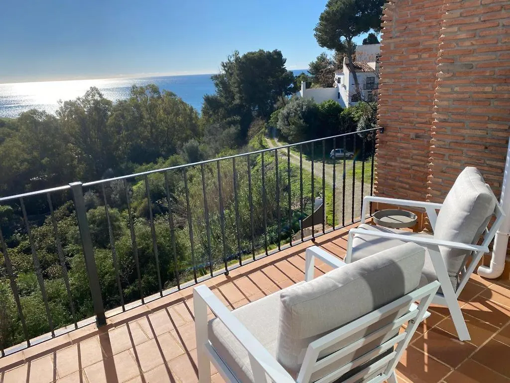 Tranquil 3 Bed Villa With Private Pool + Sea View! Benalmadena